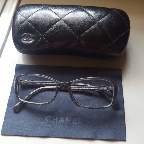 Chanel Gray Tweed Bow Eyeglasses With Original Case - Picture 7 of 8